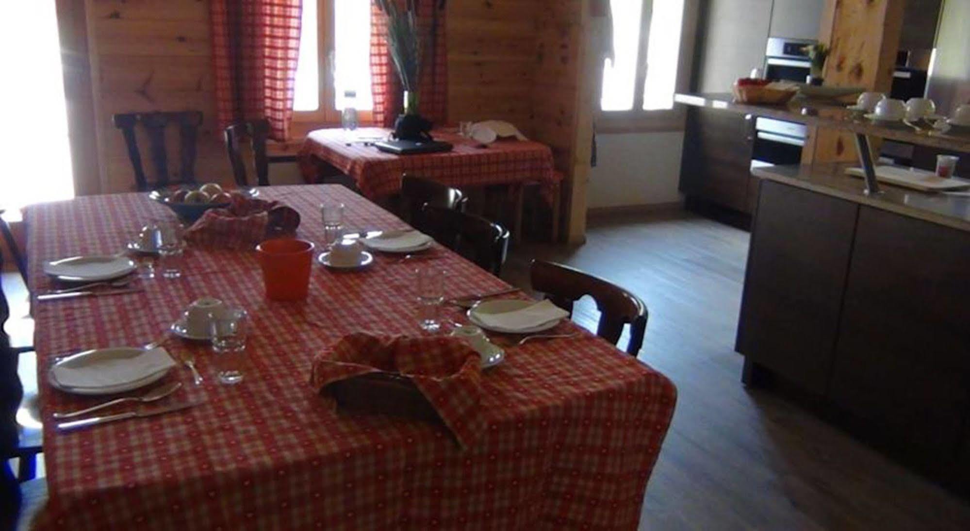 Chalet Suisse Bed And Breakfast Morgins Exterior photo